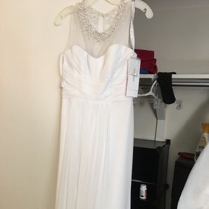 Brand new David’s bridal wedding gown